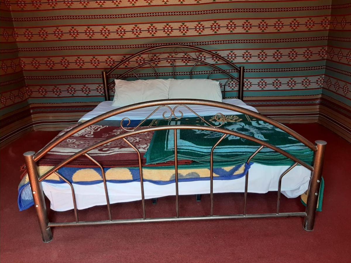 Hotel Bedouin Host Camp& With Tour Wadi Rum Exterior foto