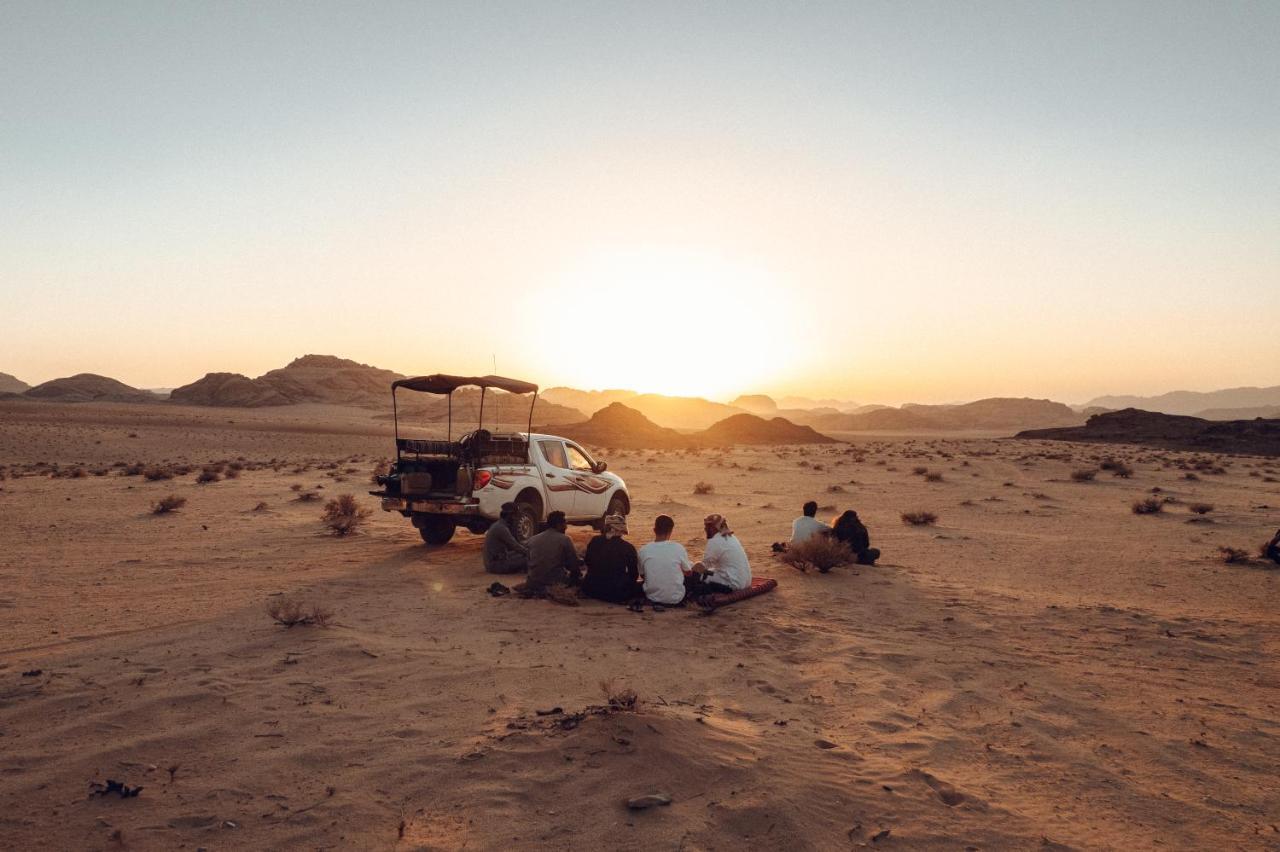 Hotel Bedouin Host Camp& With Tour Wadi Rum Exterior foto