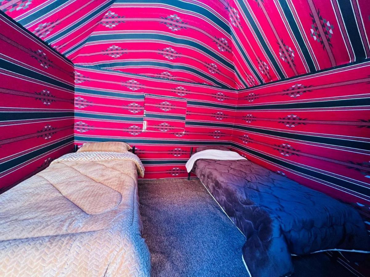 Hotel Bedouin Host Camp& With Tour Wadi Rum Exterior foto