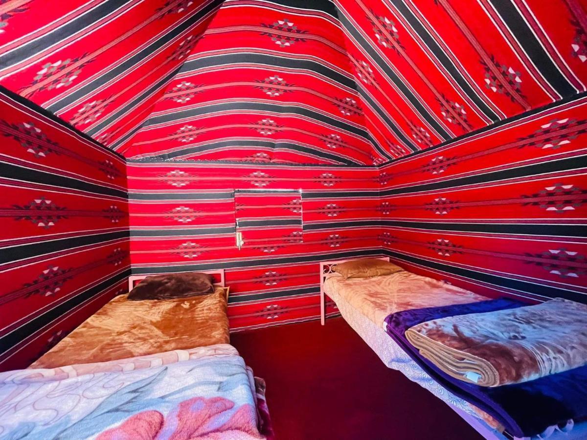 Hotel Bedouin Host Camp& With Tour Wadi Rum Exterior foto