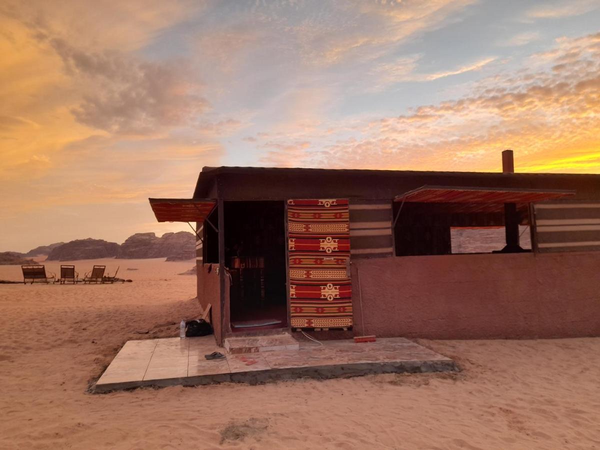 Hotel Bedouin Host Camp& With Tour Wadi Rum Exterior foto