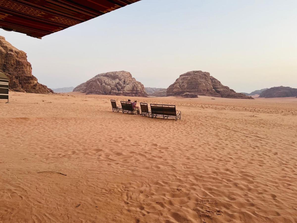 Hotel Bedouin Host Camp& With Tour Wadi Rum Exterior foto
