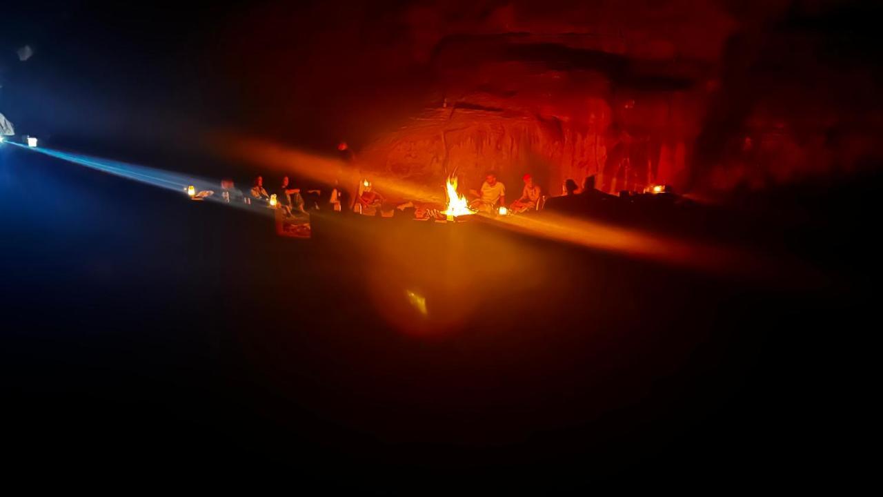 Hotel Bedouin Host Camp& With Tour Wadi Rum Exterior foto