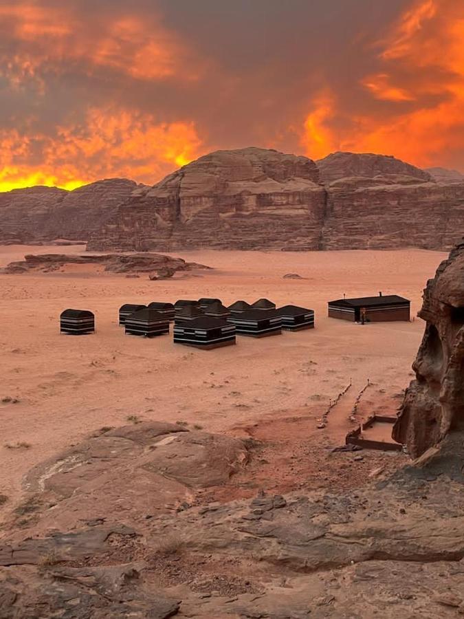 Hotel Bedouin Host Camp& With Tour Wadi Rum Exterior foto