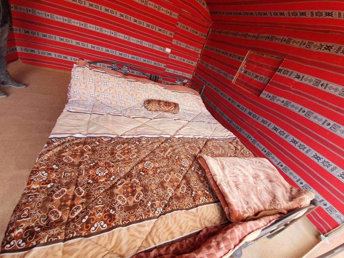 Hotel Bedouin Host Camp& With Tour Wadi Rum Exterior foto